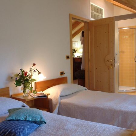 B&B Casa Riz Castello-Molina di Fiemme ภายนอก รูปภาพ